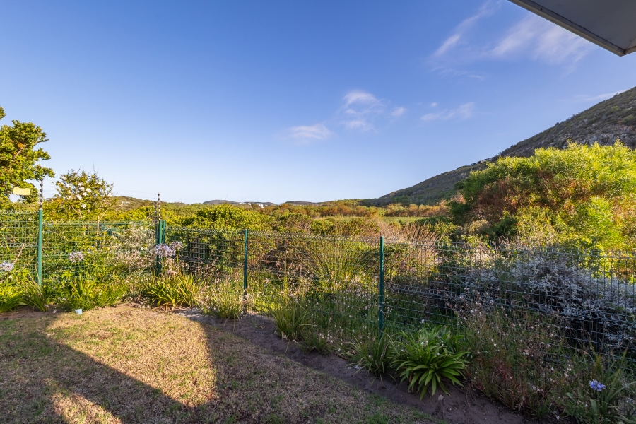 3 Bedroom Property for Sale in Whale Rock Gardens Western Cape